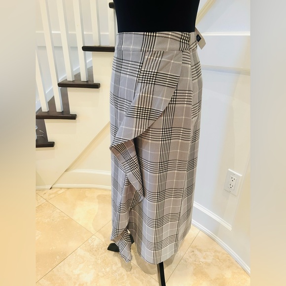 NWT! GAP Long Plaid Skirt - Picture 4 of 7